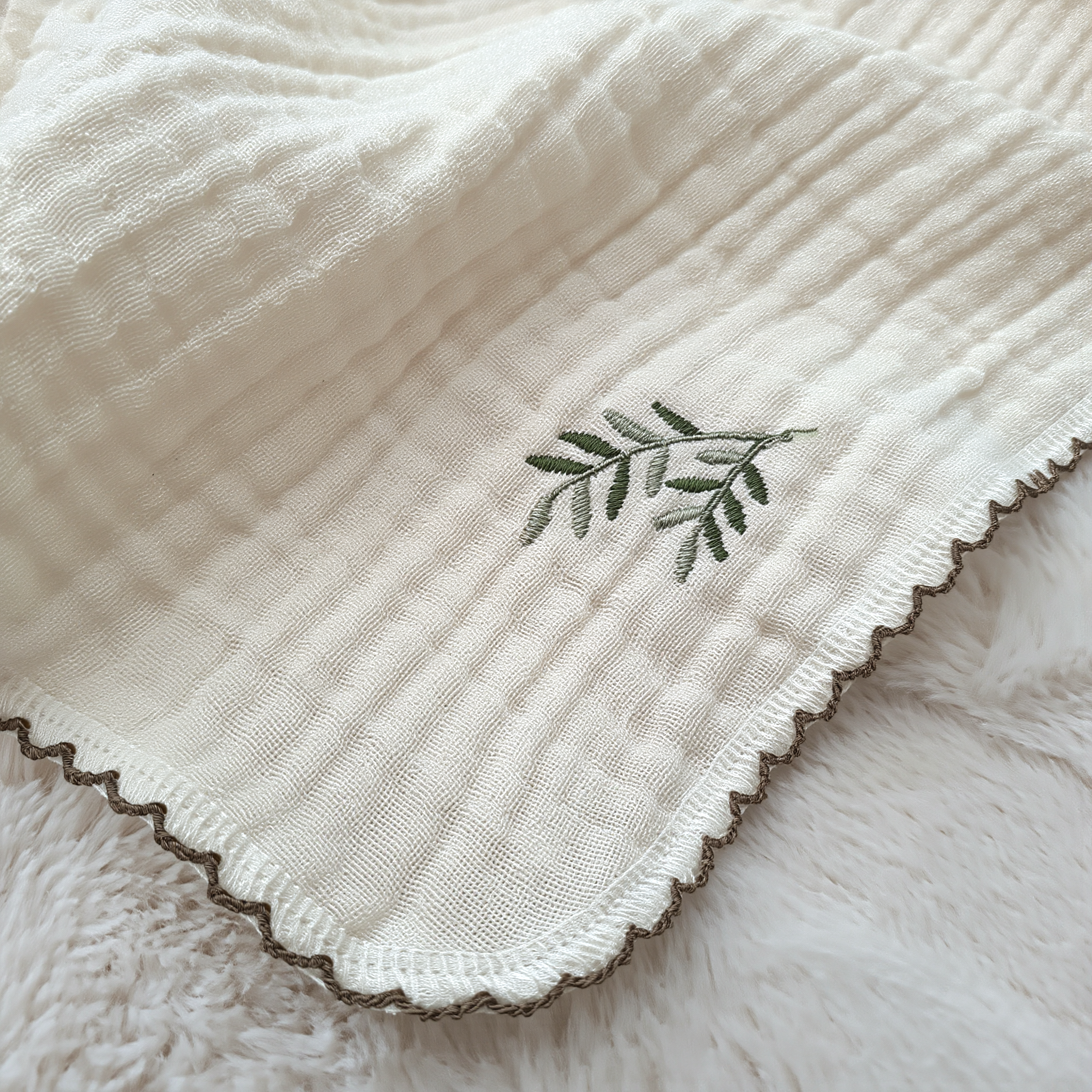 3 Layer Gauze Blanket - Green Leaves - Image 3